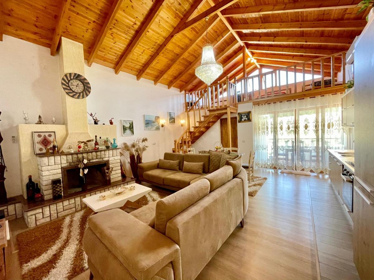River Escape Villa - Private Beach, Scenic View & Bbq Tepelene Exterior photo