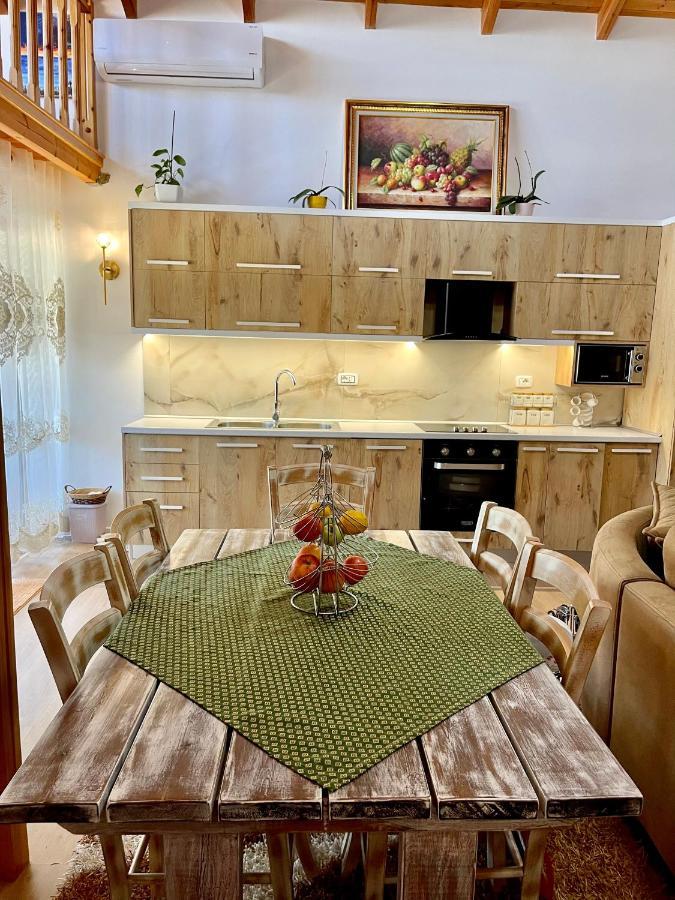River Escape Villa - Private Beach, Scenic View & Bbq Tepelene Exterior photo