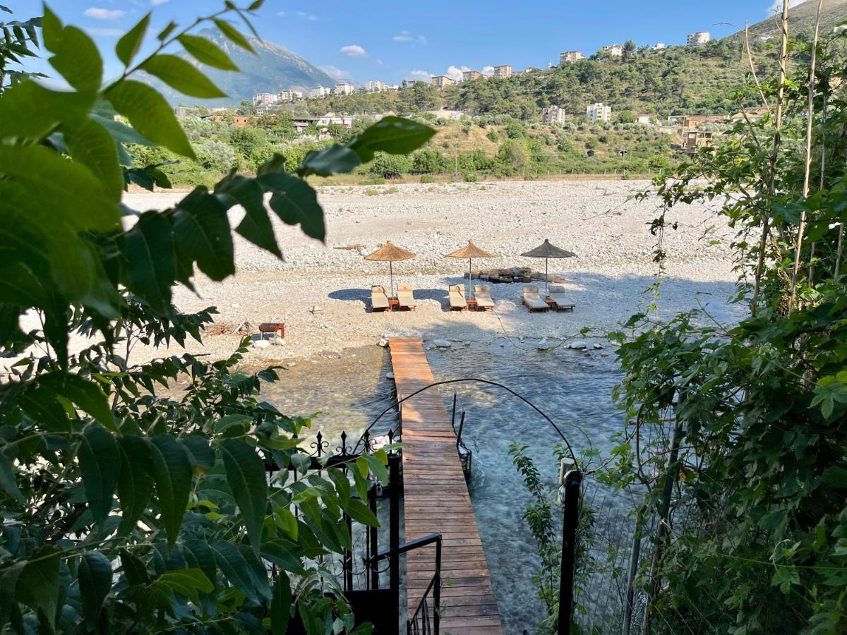 River Escape Villa - Private Beach, Scenic View & Bbq Tepelene Exterior photo