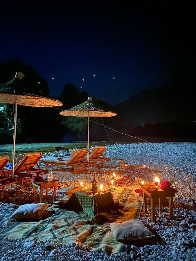 River Escape Villa - Private Beach, Scenic View & Bbq Tepelene Exterior photo